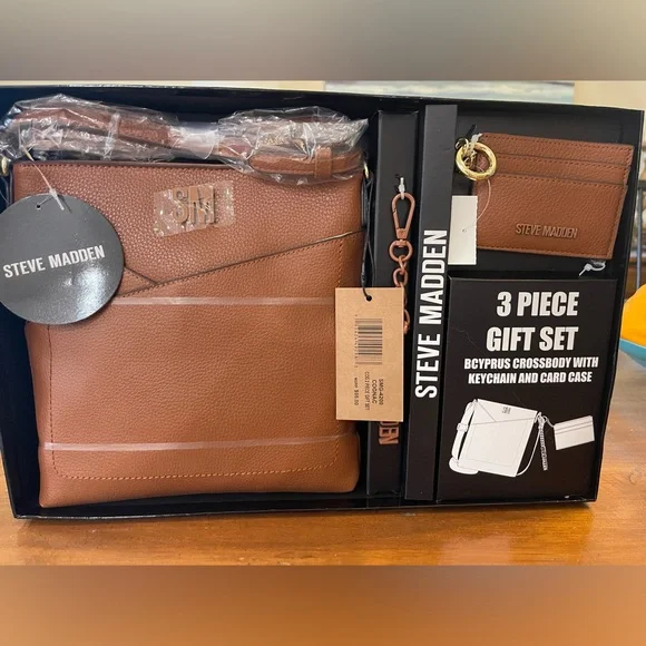 Steve Madden | Bags | New Steve Madden Tan Messenger Bag 3  display picture 1